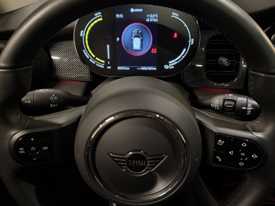 MINI Cooper SE Classic Trim 3d