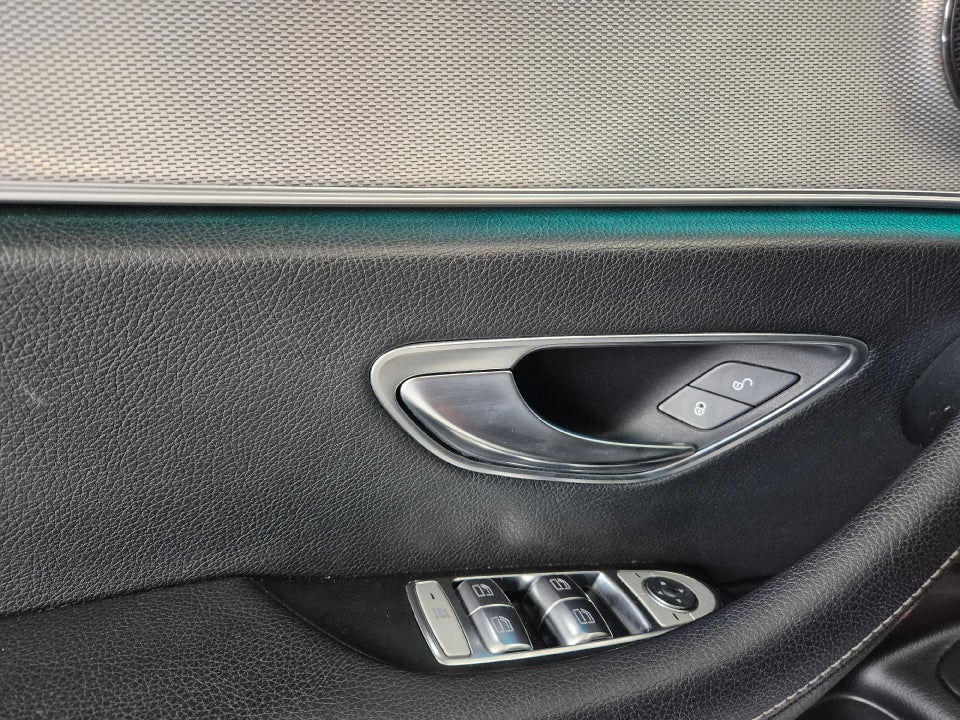 Mercedes E220 d 2,0 Avantgarde stc. aut. 5d