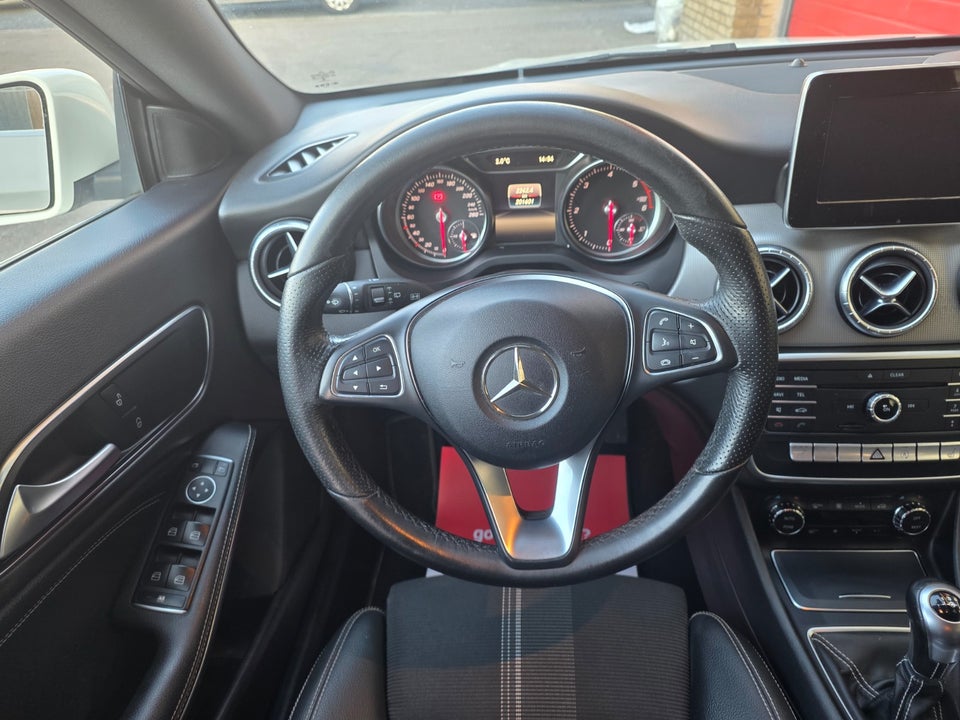 Mercedes CLA200 d 2,2 Shooting Brake 5d