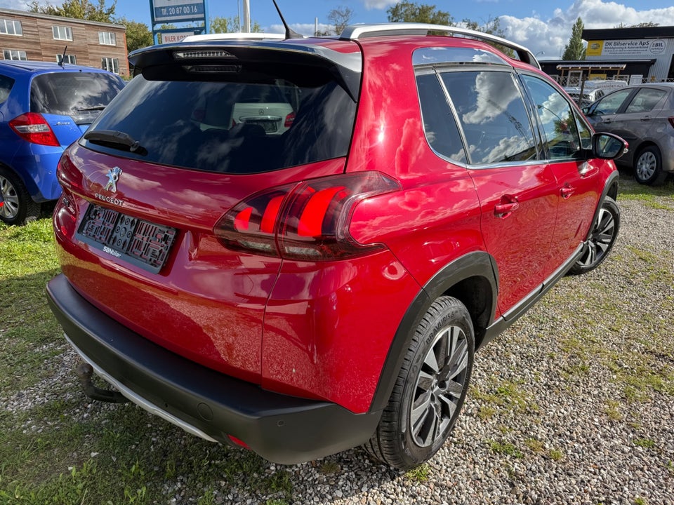 Peugeot 2008 1,2 e-THP 110 Allure Sky EAT6 5d