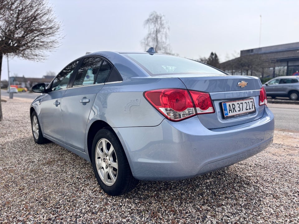Chevrolet Cruze 2,0 VCDi 163 LS 4d