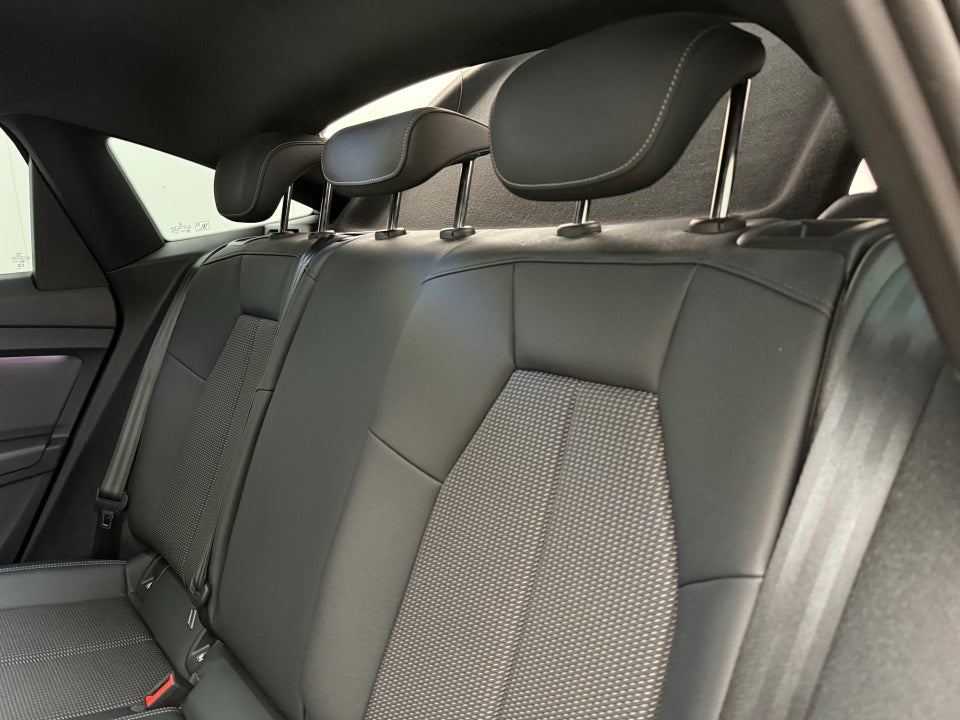 Audi Q4 e-tron 40 S-line Sportback 5d