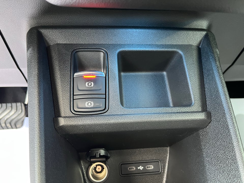 Renault 4 E-Tech 52 Techno 5d