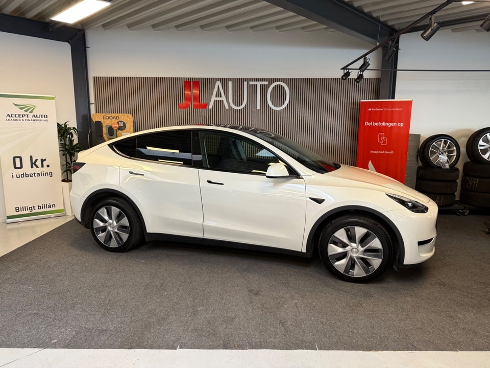 Tesla Model Y RWD 5d