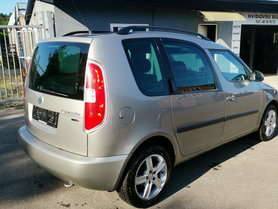 Skoda Roomster 1,6 16V Style aut. 5d