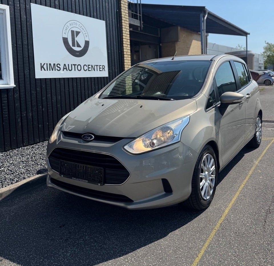 Ford B-MAX 1,0 SCTi 125 Titanium 5d