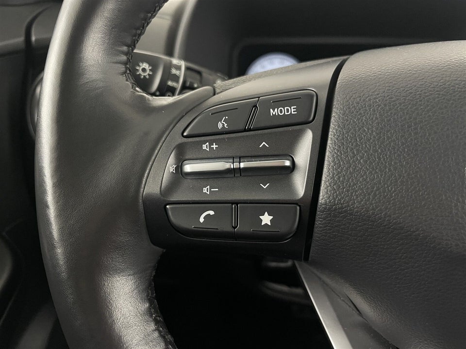 Hyundai Kona 64 EV Essential 5d