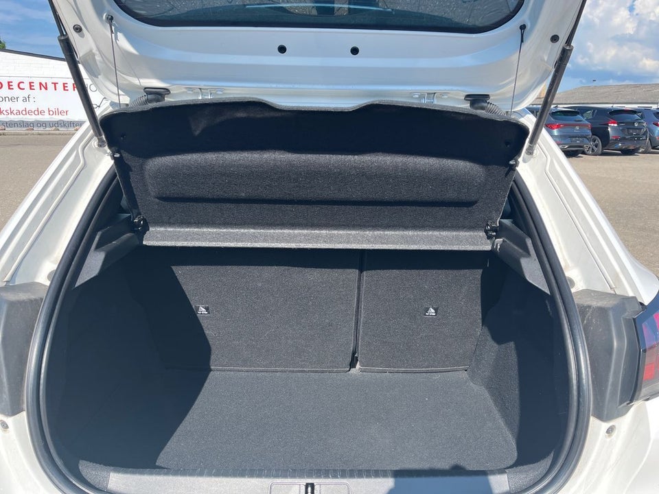 Peugeot 208 1,2 PureTech 100 Active 5d