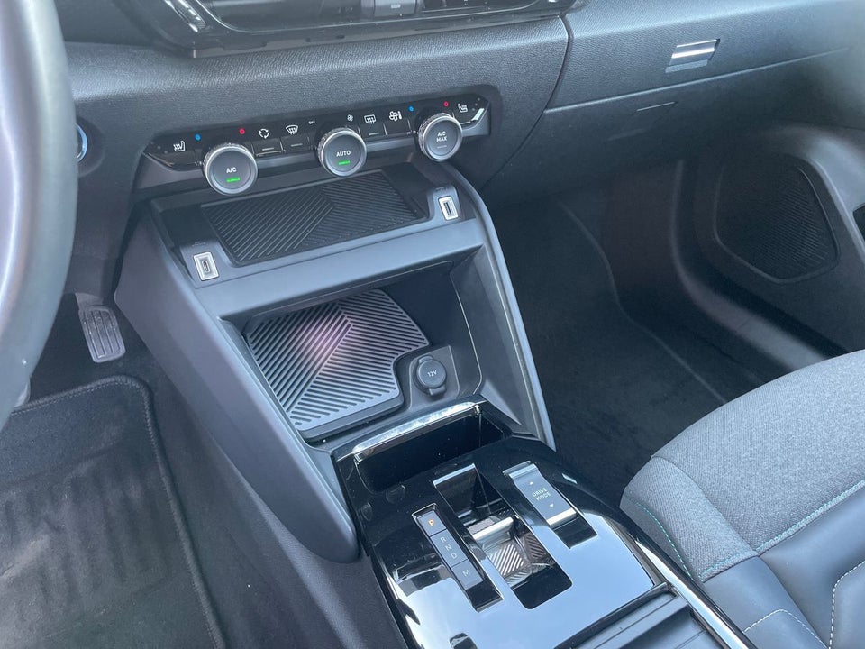 Citroën C4 1,2 PureTech 130 Shine EAT8 5d