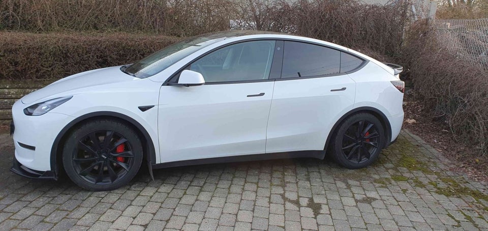 Tesla Model Y Performance AWD 5d