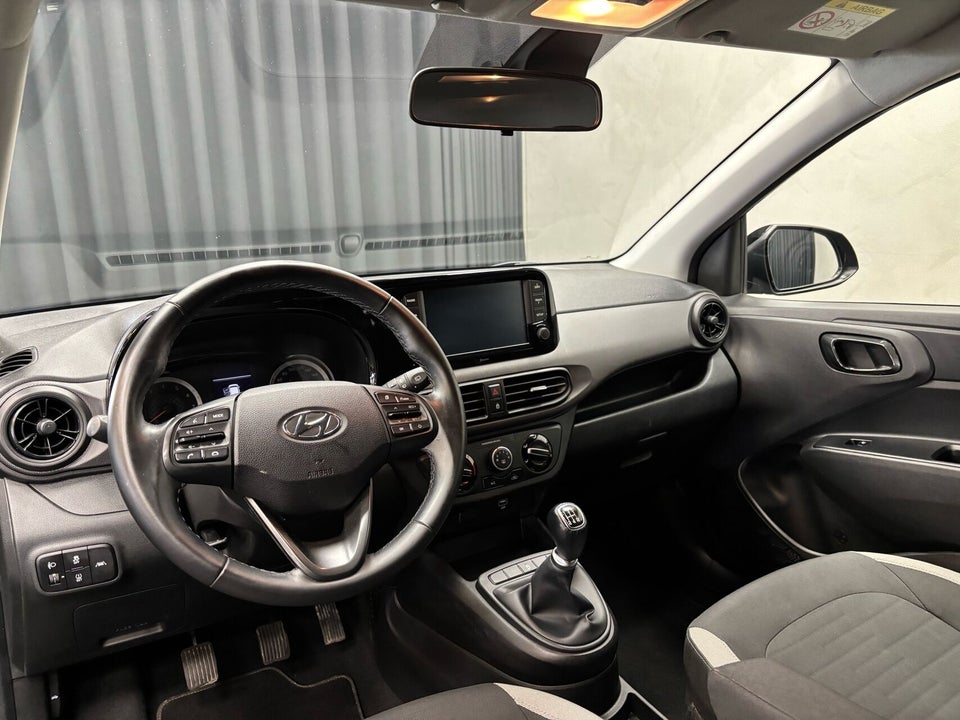 Hyundai i10 1,0 MPi Essential 5d
