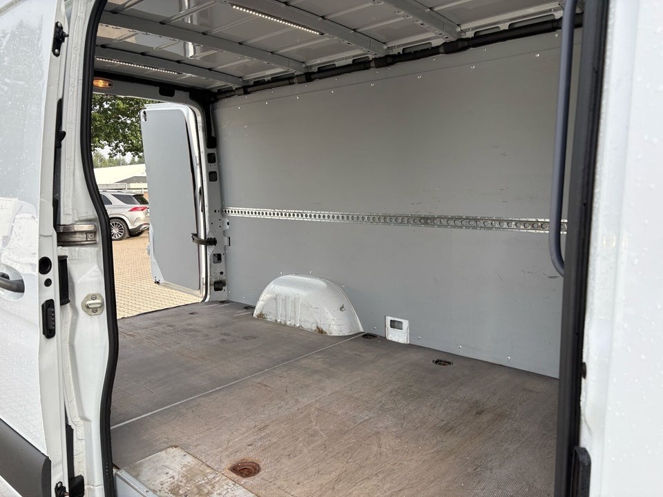 Mercedes Sprinter 319 3,0 CDi A2 Kassevogn aut. RWD