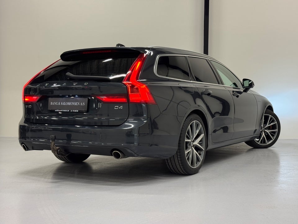 Volvo V90 2,0 D4 190 Momentum aut. 5d