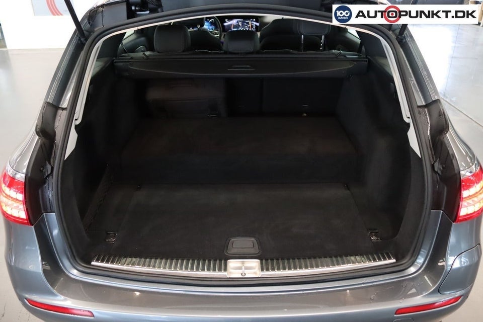 Mercedes E300 de 2,0 Advantage stc. aut. 5d