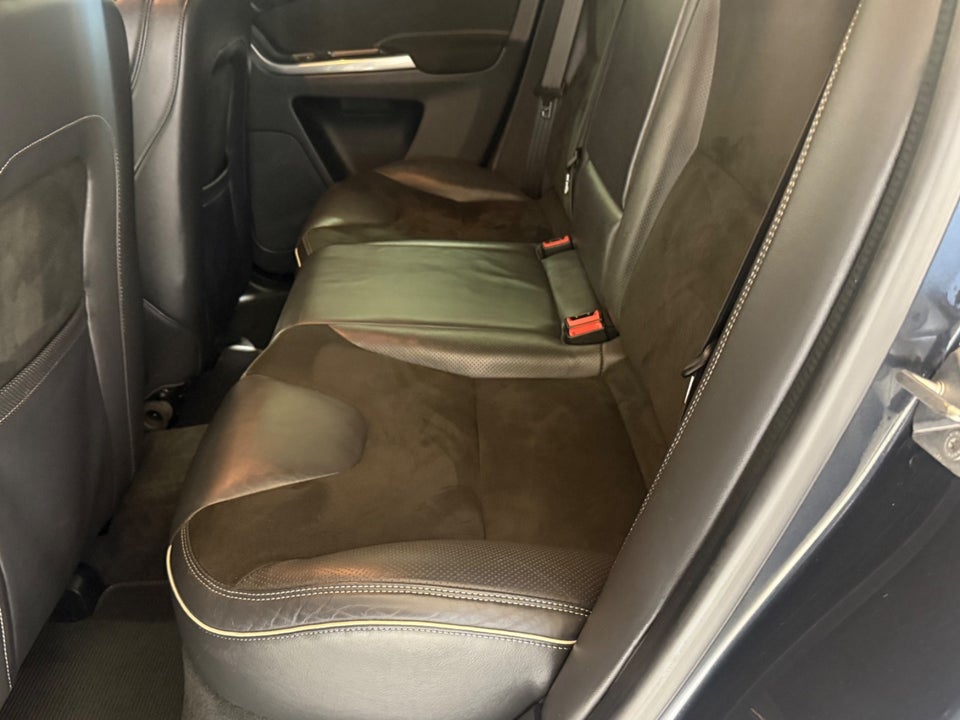 Volvo XC60 2,0 D4 190 R-Design aut. 5d