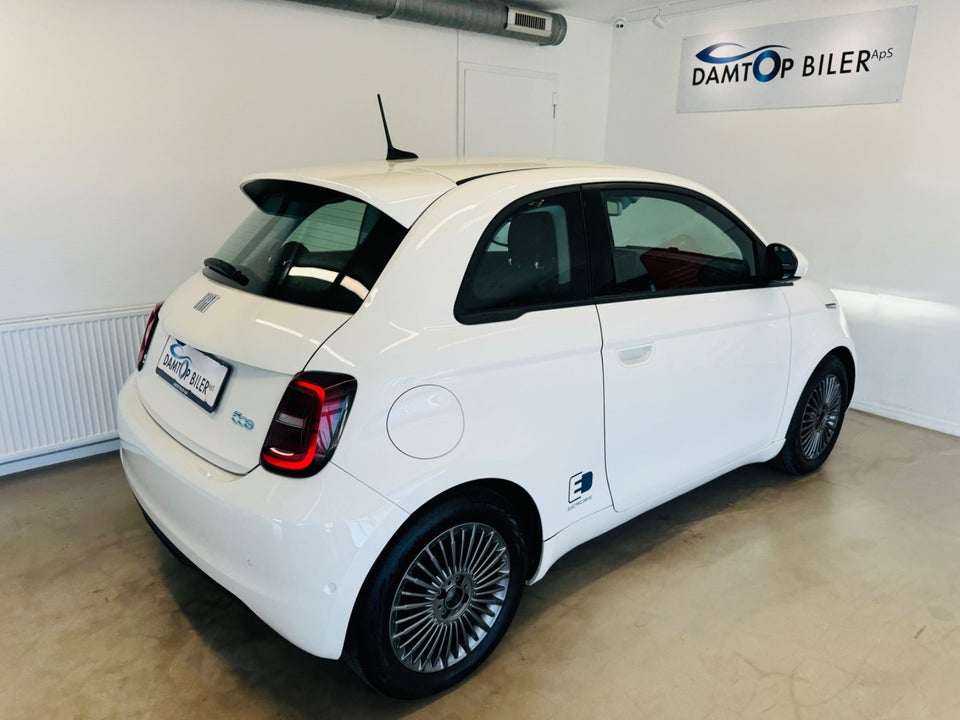 Fiat 500e 42 Icon 3d