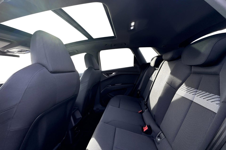 Audi Q4 e-tron 45 S-line Edition 5d