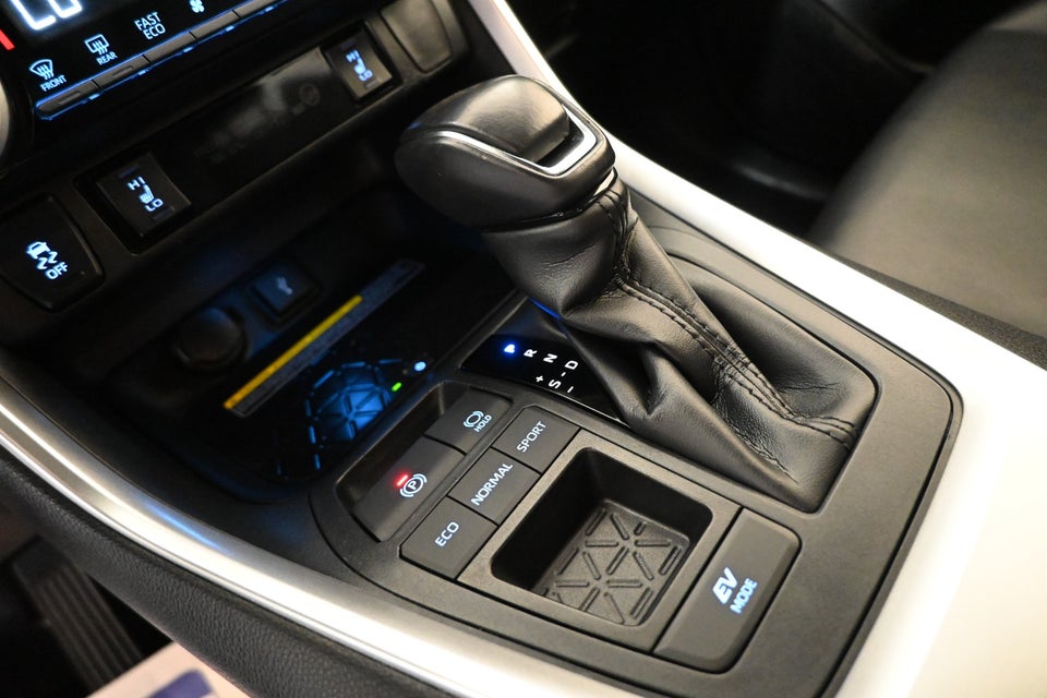 Toyota RAV4 2,5 Hybrid H3 Style MDS 5d