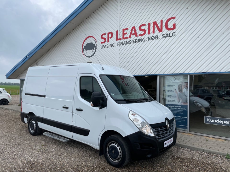 Renault Master III T33 2,3 dCi 145 L2H2 Kassevogn