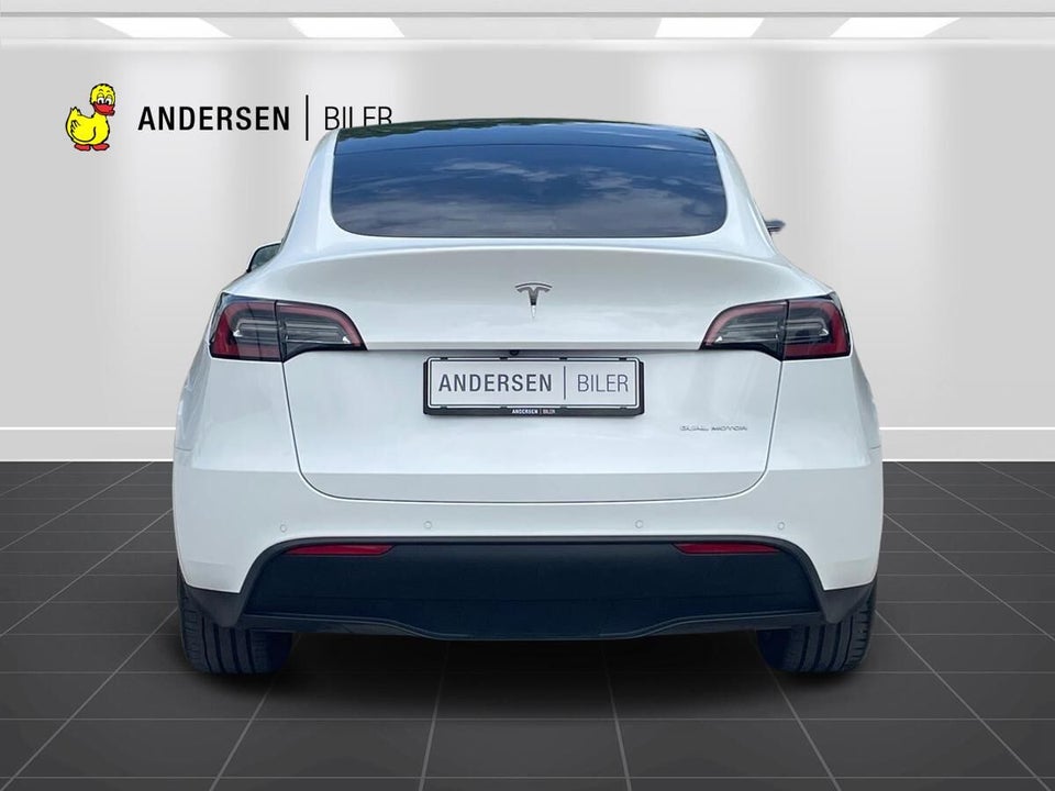 Tesla Model Y Long Range AWD 5d