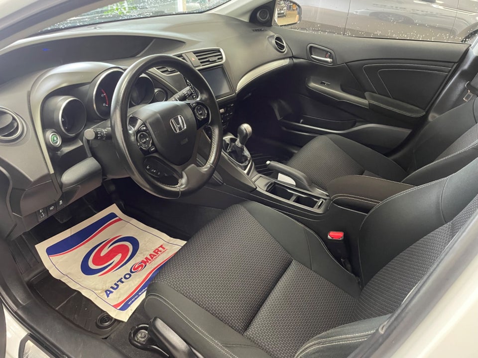 Honda Civic 1,6 i-DTEC Elegance Tourer 5d