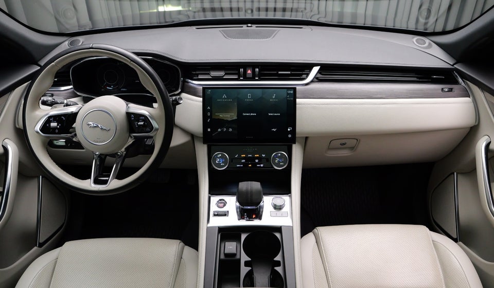 Jaguar F-Pace 2,0 P400e S aut. 5d