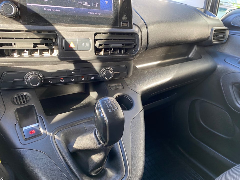 Toyota ProAce City 1,5 D 102 Medium Comfort 6d