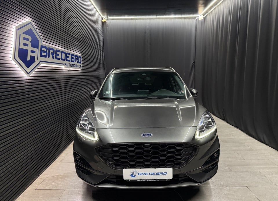 Ford Kuga 2,5 HEV ST-Line X CVT 5d