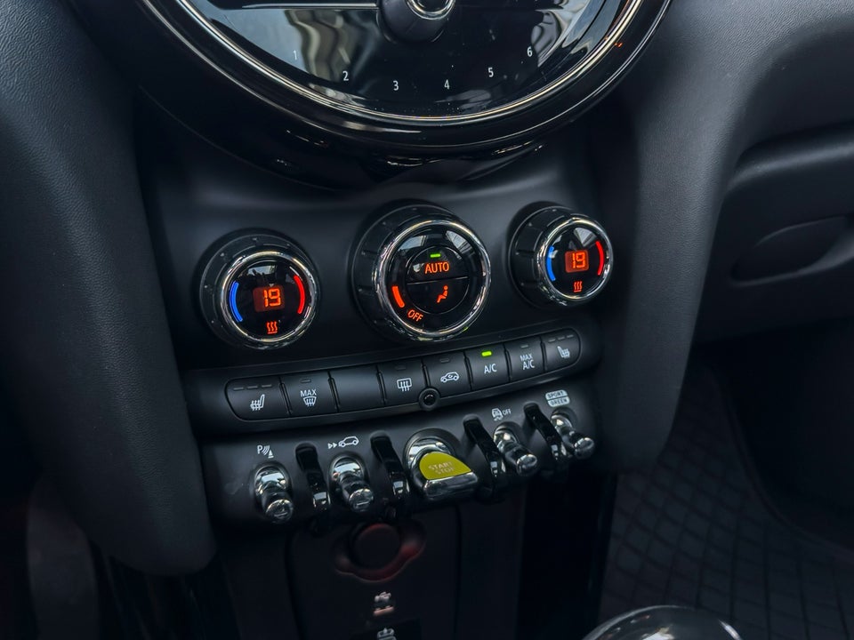 MINI Cooper SE Younique Trim 3d