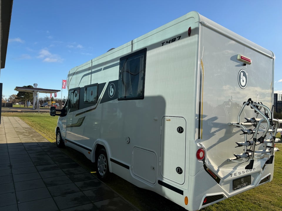 Ford Benimar 2,0 Tessoro 497 3d