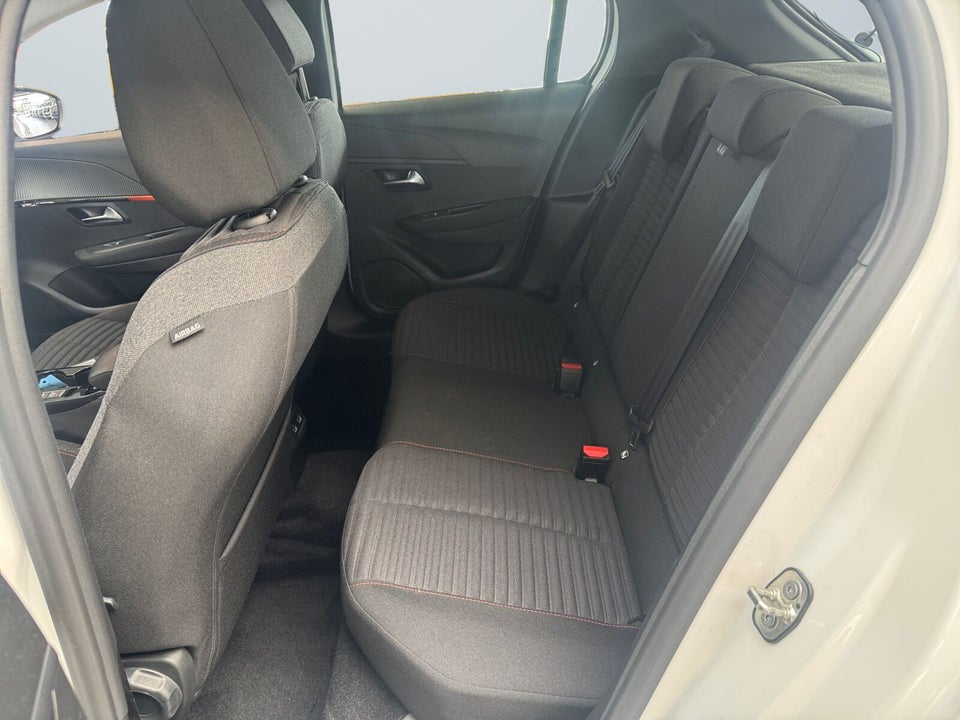 Peugeot e-208 50 Active Pack 5d