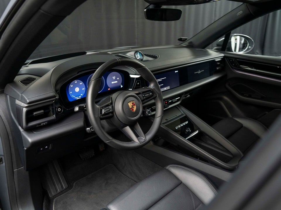 Porsche Macan 5d