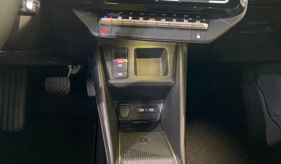 Renault 5 E-Tech 52 Iconic 5d