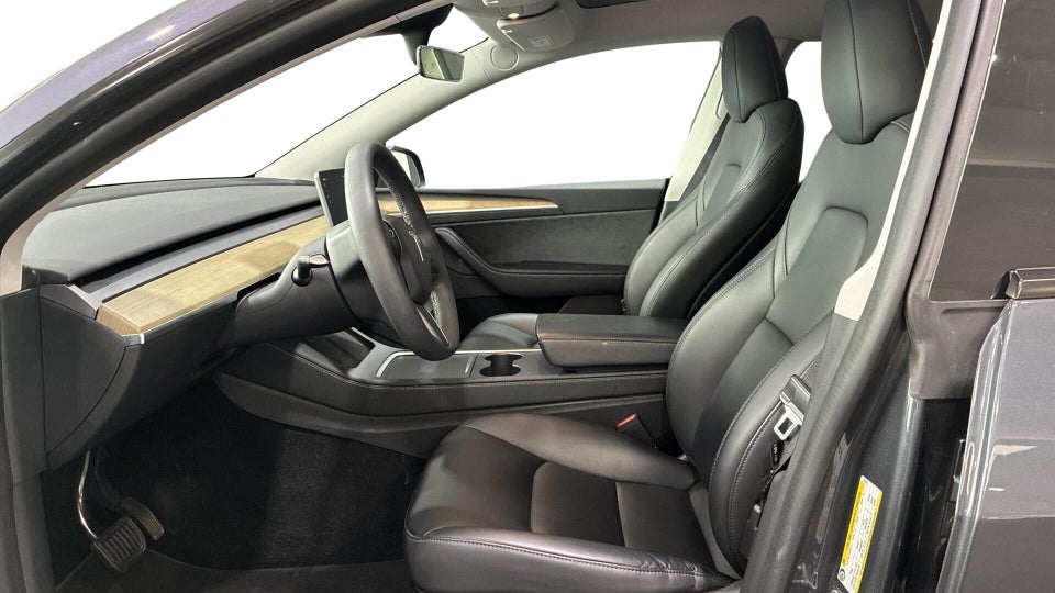 Tesla Model Y RWD 5d