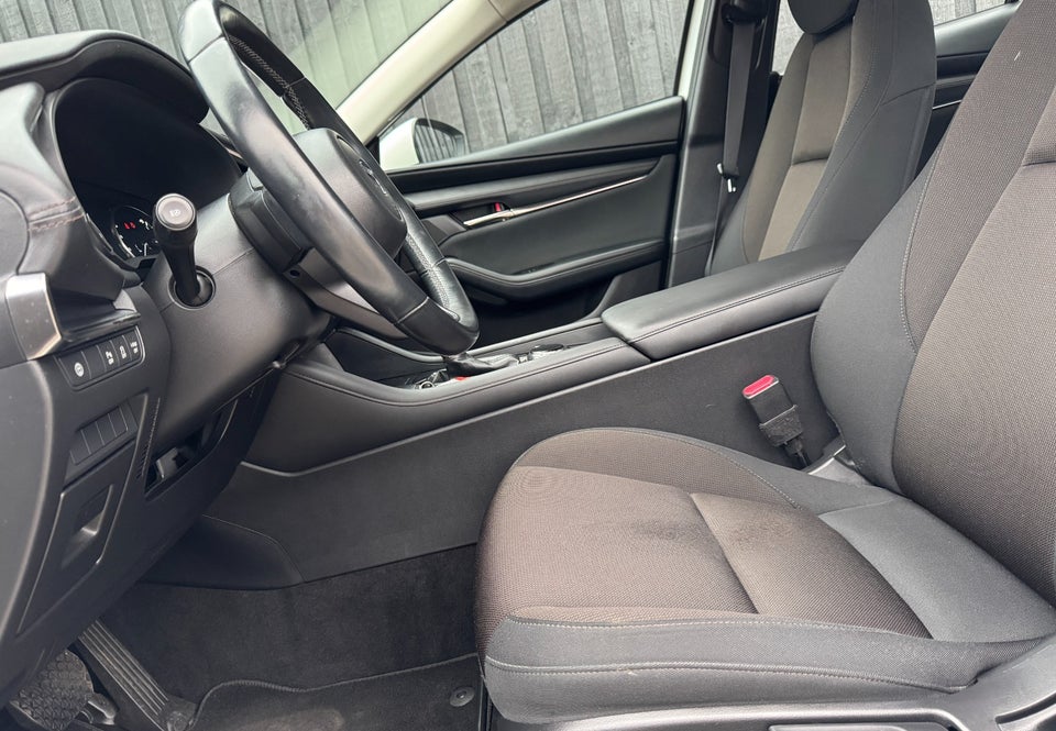 Mazda 3 2,0 SkyActiv-G 122 Sky aut. 4d