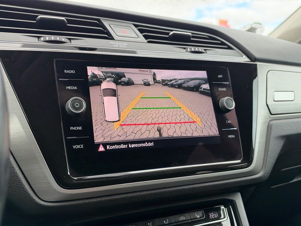 VW Touran 1,6 TDi 115 Comfortline DSG 7prs 5d