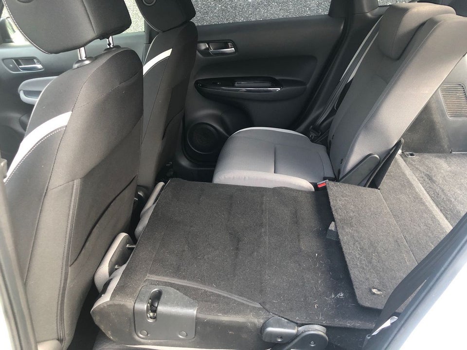 Honda Jazz 1,5 i-MMD Crosstar Executive eCVT 5d