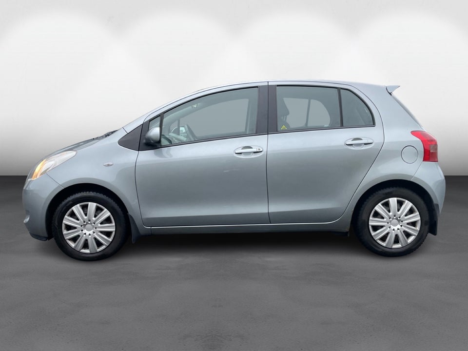 Toyota Yaris 1,3 Luna 5d