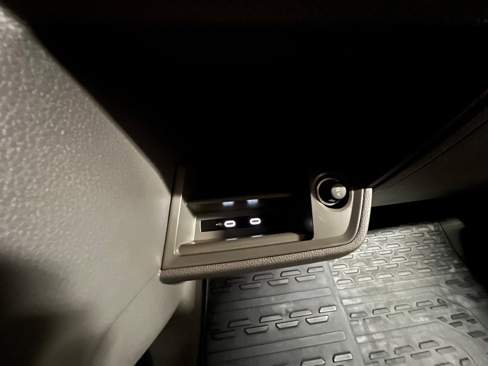 VW Crafter 35 2,0 TDi 140 Kassevogn L3H2