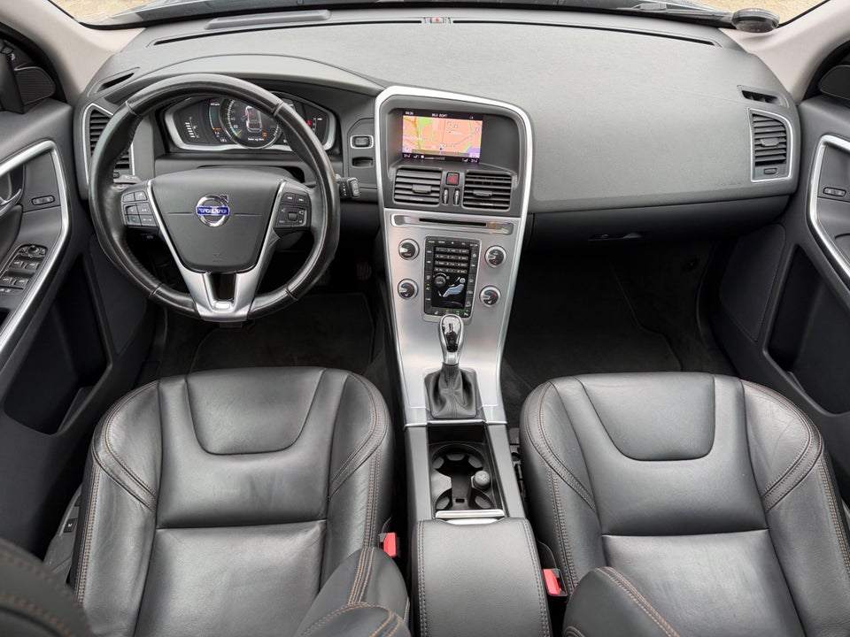Volvo XC60 2,4 D4 190 Summum aut. AWD 5d