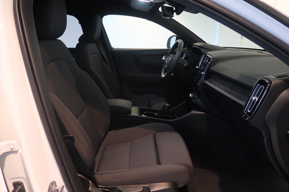 Volvo XC40 ReCharge Twin Plus 5d
