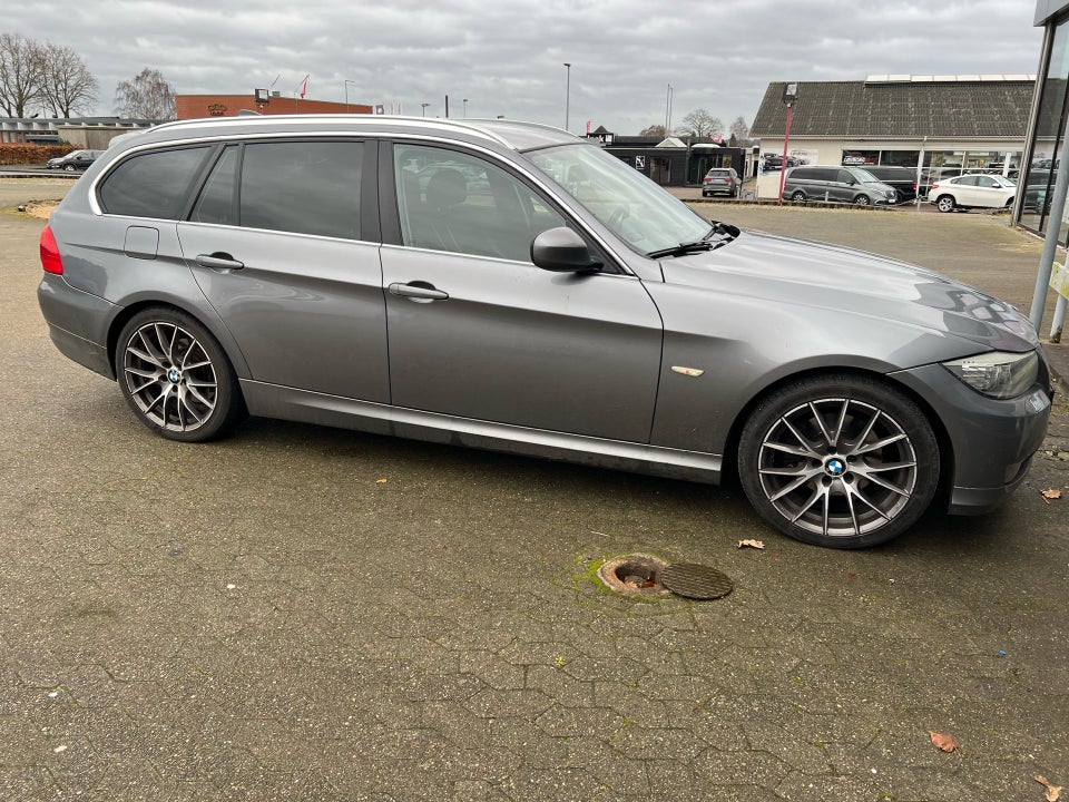 BMW 320i 2,0 Touring Steptr. 5d