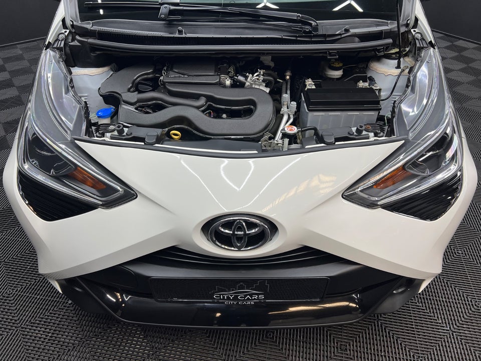 Toyota Aygo 1,0 VVT-i x-pose 5d