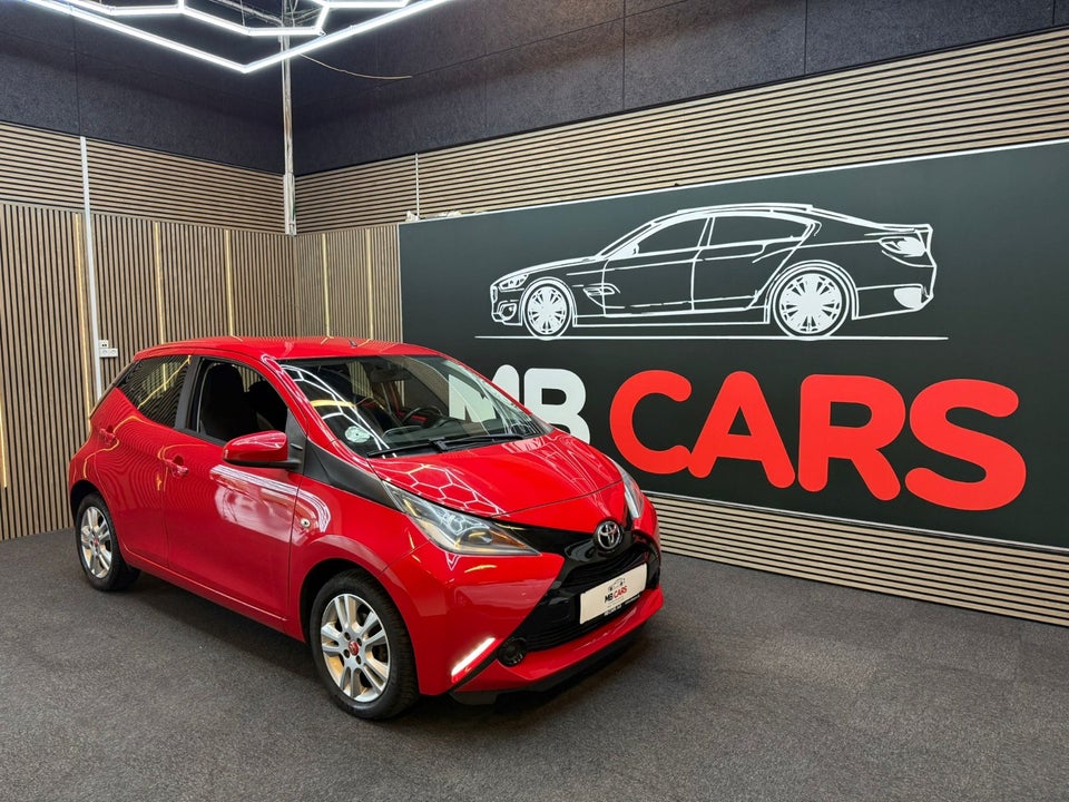Toyota Aygo 1,0 VVT-i x-touch 5d