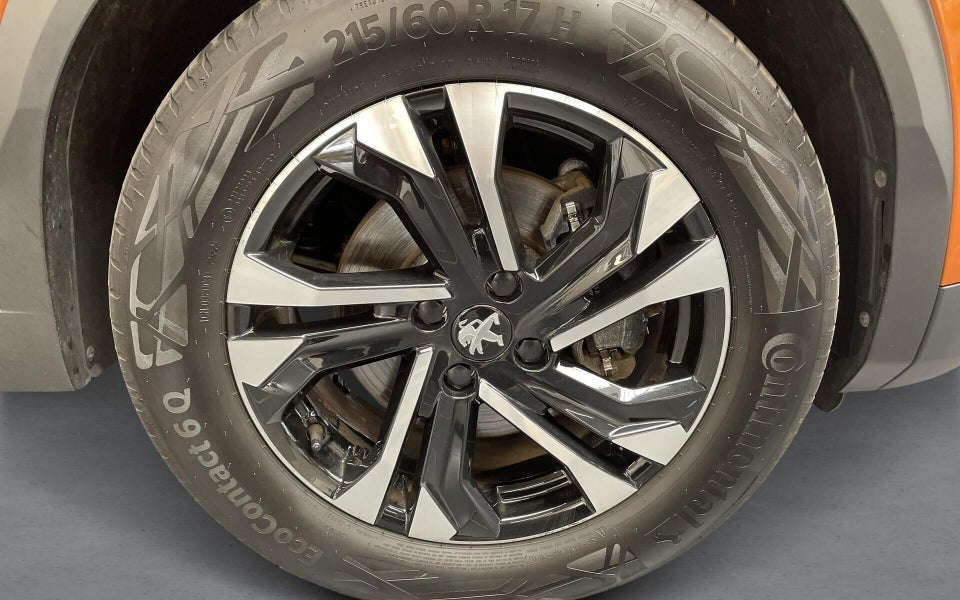 Peugeot e-2008 50 GT Sky 5d