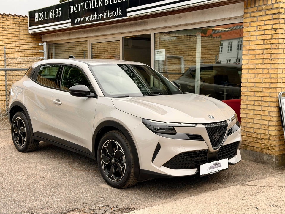 Alfa Romeo Junior Elettrica Core 5d
