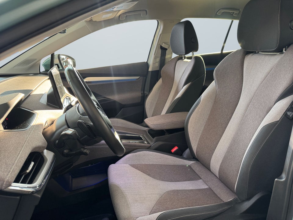 Skoda Enyaq 60 iV Plus 5d