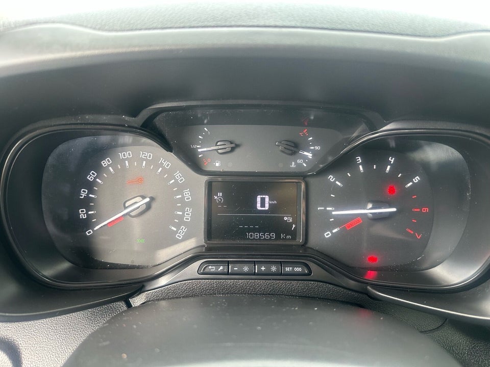 Toyota ProAce City 1,5 D 102 Medium Comfort 6d