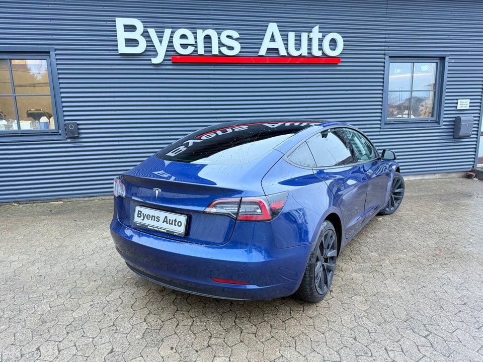 Tesla Model 3 Standard Range+ RWD 4d