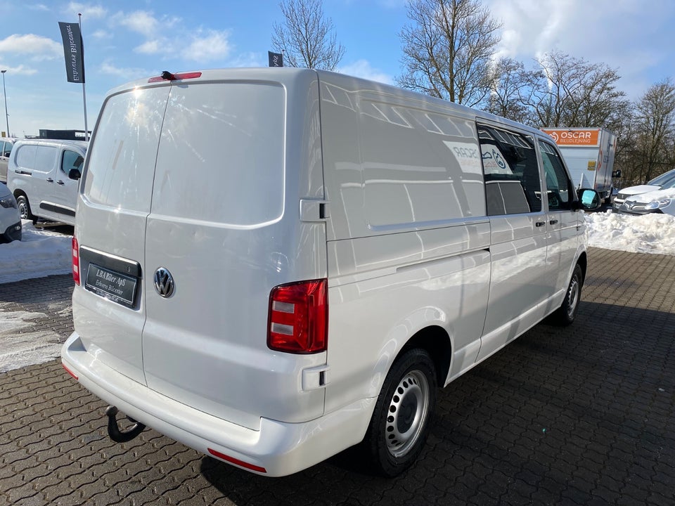 VW Transporter 2,0 TDi 150 Mandskabsvogn DSG